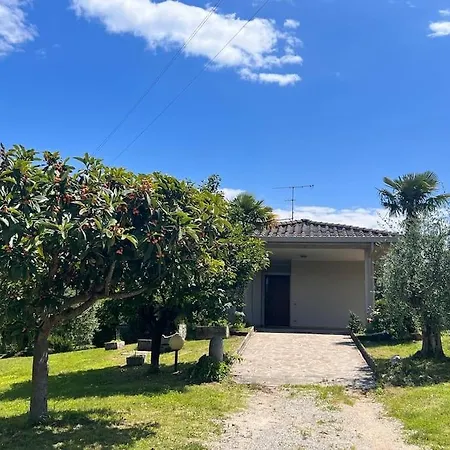 Casa Emy, Tranquilla, Ottima Per Rilassarsi Semesterbostad